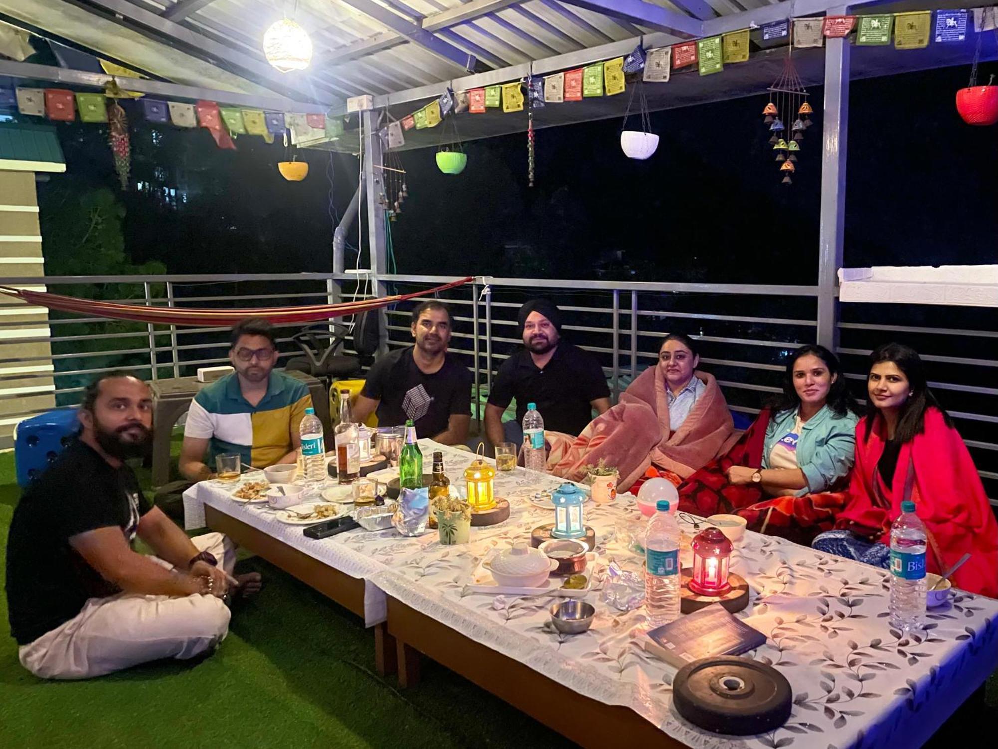 The Auriga 3Bhk Fully Entair Villa With Bonfire In Kasauli I Pvt Stay I Open Air Terrace I Kitchen Livingroom I Lawn Bonfire I Gaming Zone Dış mekan fotoğraf