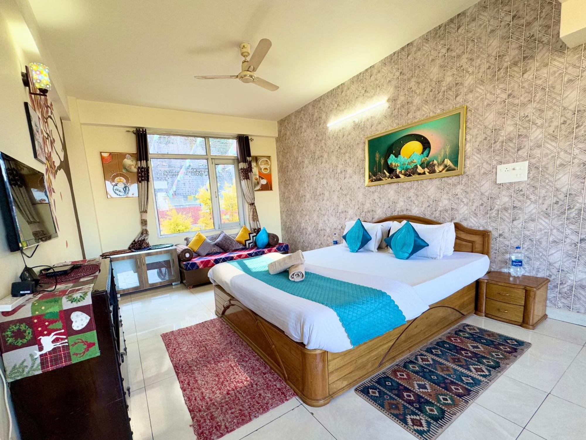 The Auriga 3Bhk Fully Entair Villa With Bonfire In Kasauli I Pvt Stay I Open Air Terrace I Kitchen Livingroom I Lawn Bonfire I Gaming Zone Dış mekan fotoğraf