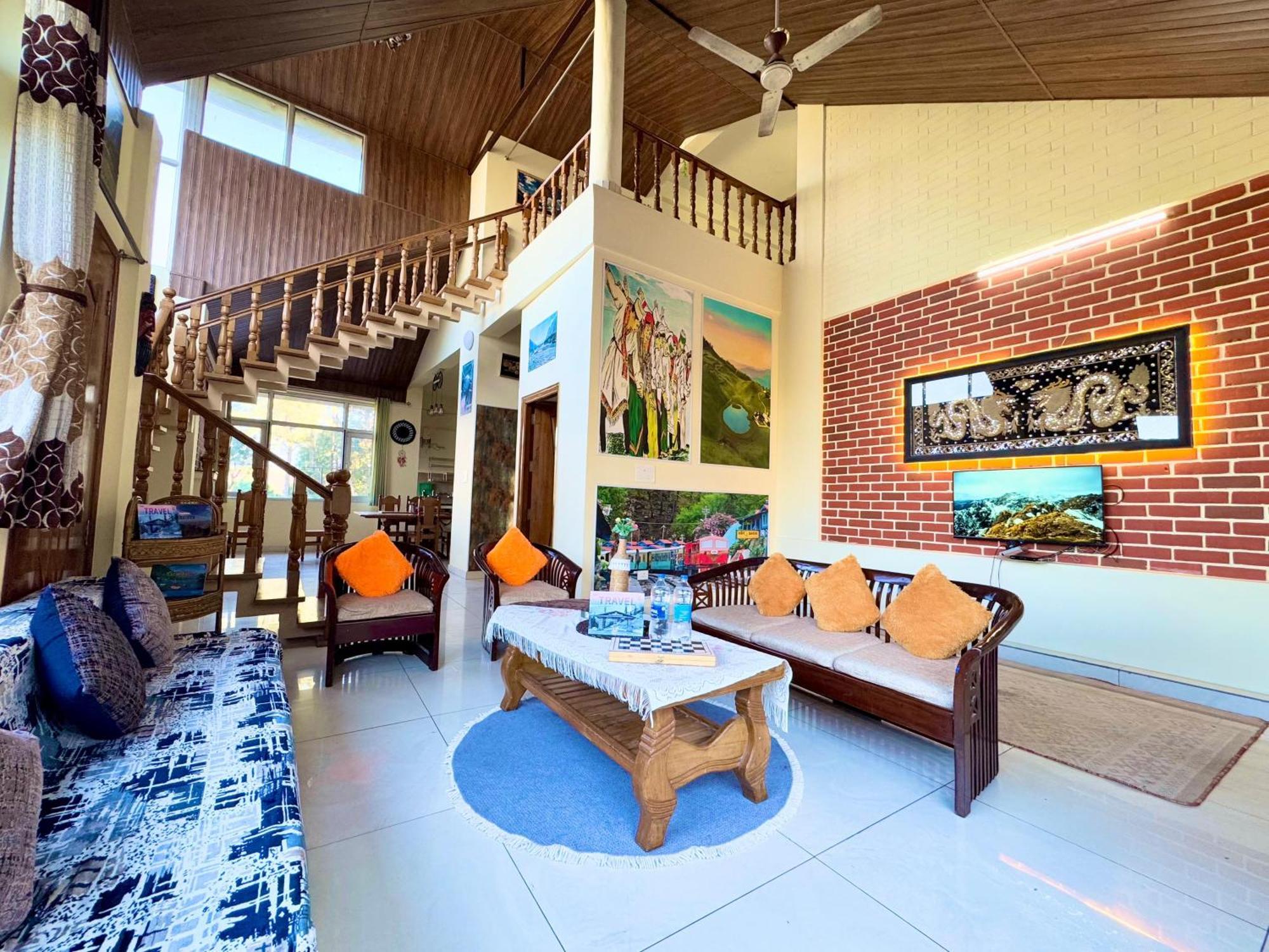 The Auriga 3Bhk Fully Entair Villa With Bonfire In Kasauli I Pvt Stay I Open Air Terrace I Kitchen Livingroom I Lawn Bonfire I Gaming Zone Dış mekan fotoğraf